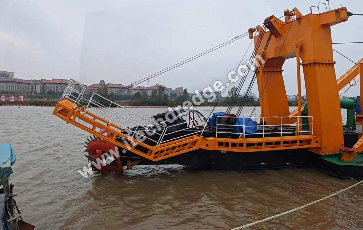 Cutter Suction Dredger Canal Maintenance