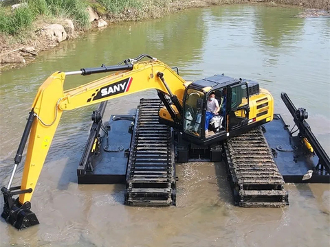Amphibious Excavator