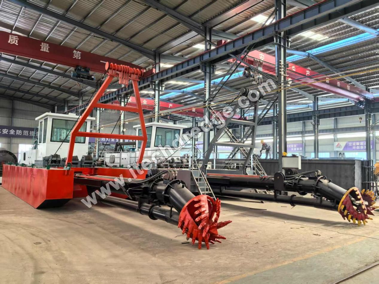 Máy cắt nhỏ - Dạo hút thuốc